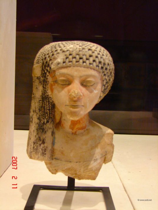 Head of a princess, Amarna age (18th dynasty), Louvre.