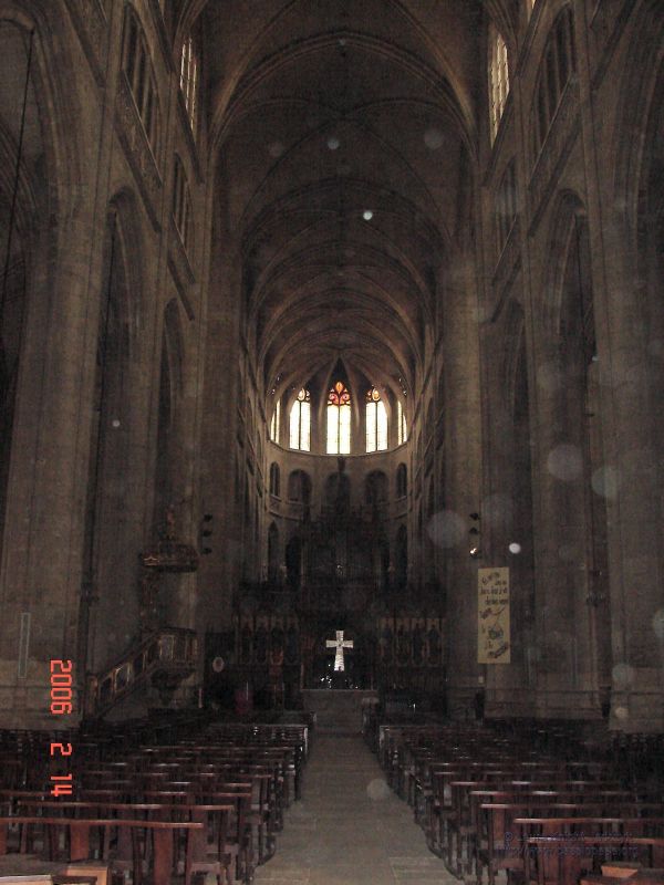 Auch Cathedral interior