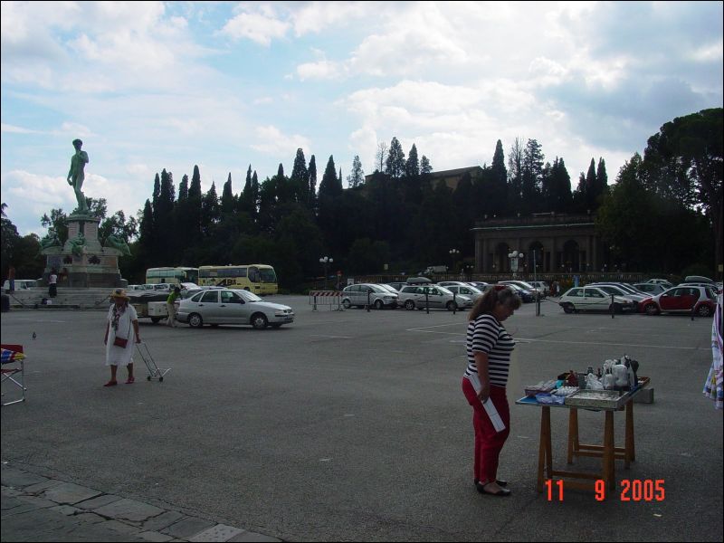 Last bit of shopping at Piazzale Michelangelo