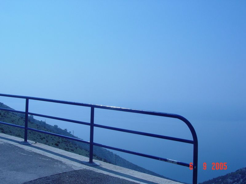 A view of the sea from the top of the mountain.