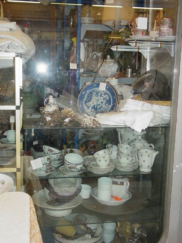 Lo and behold, what do we see in a tiny shop on the back street behind the Eiffel Tower?  Silver Flatware.  Strange things happen, eh?  We bought the whole lot at 1/4 what it would have cost us at the famous discount Silver Store!